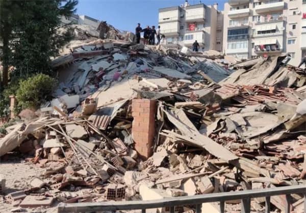 地震中已经11000人遇难